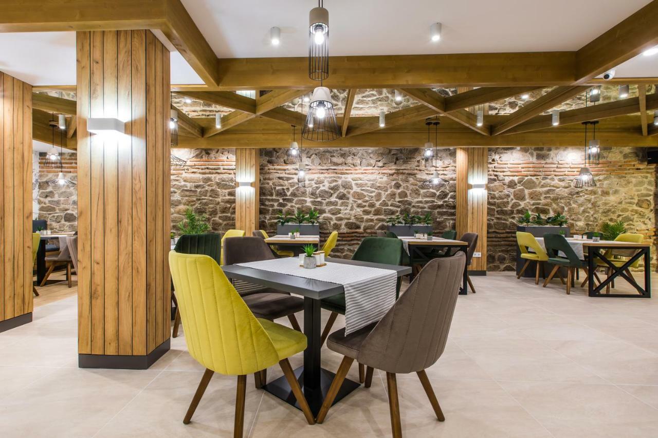Гостьовий будинок Hillhouse 3*